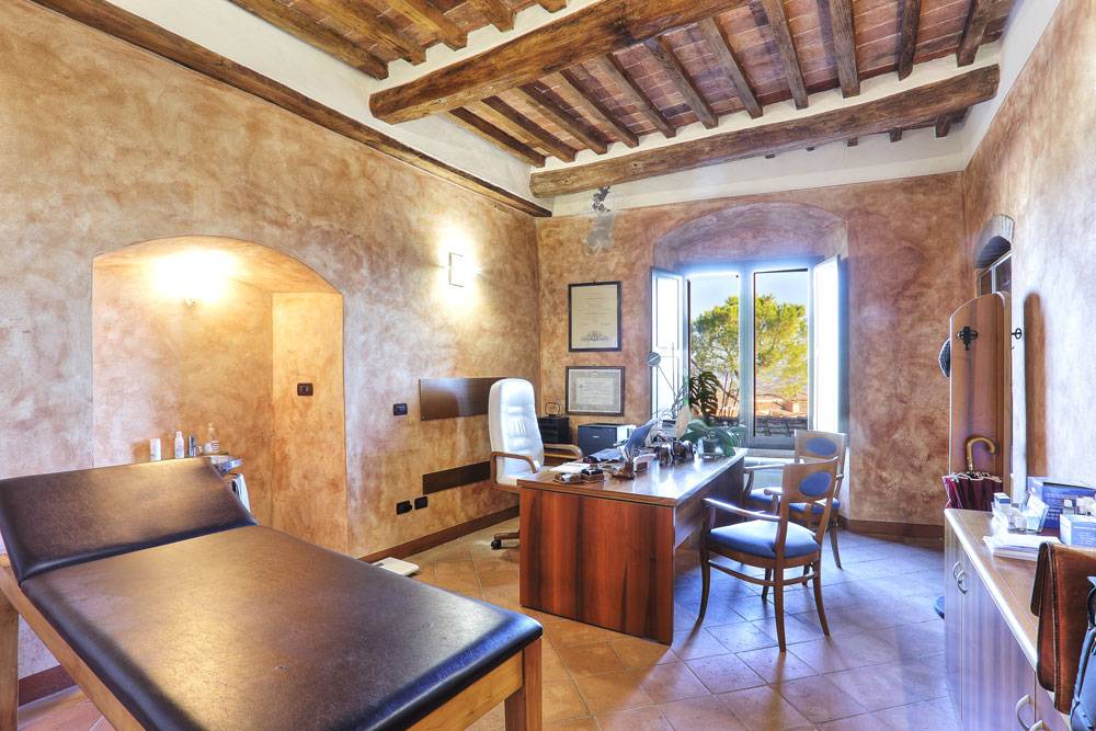 Studio/Ufficio in Vendita a San Gimignano
