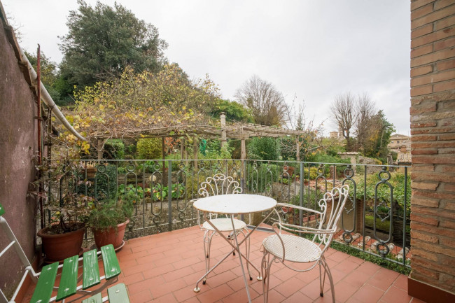 Appartamento in Vendita a Volterra