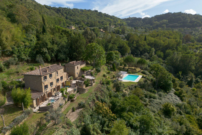 Casale in Vendita a Volterra
