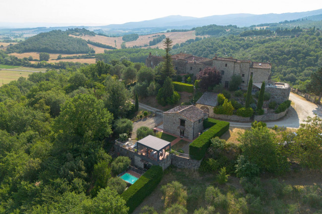 Casa indipendente in Vendita a Colle di Val d'Elsa