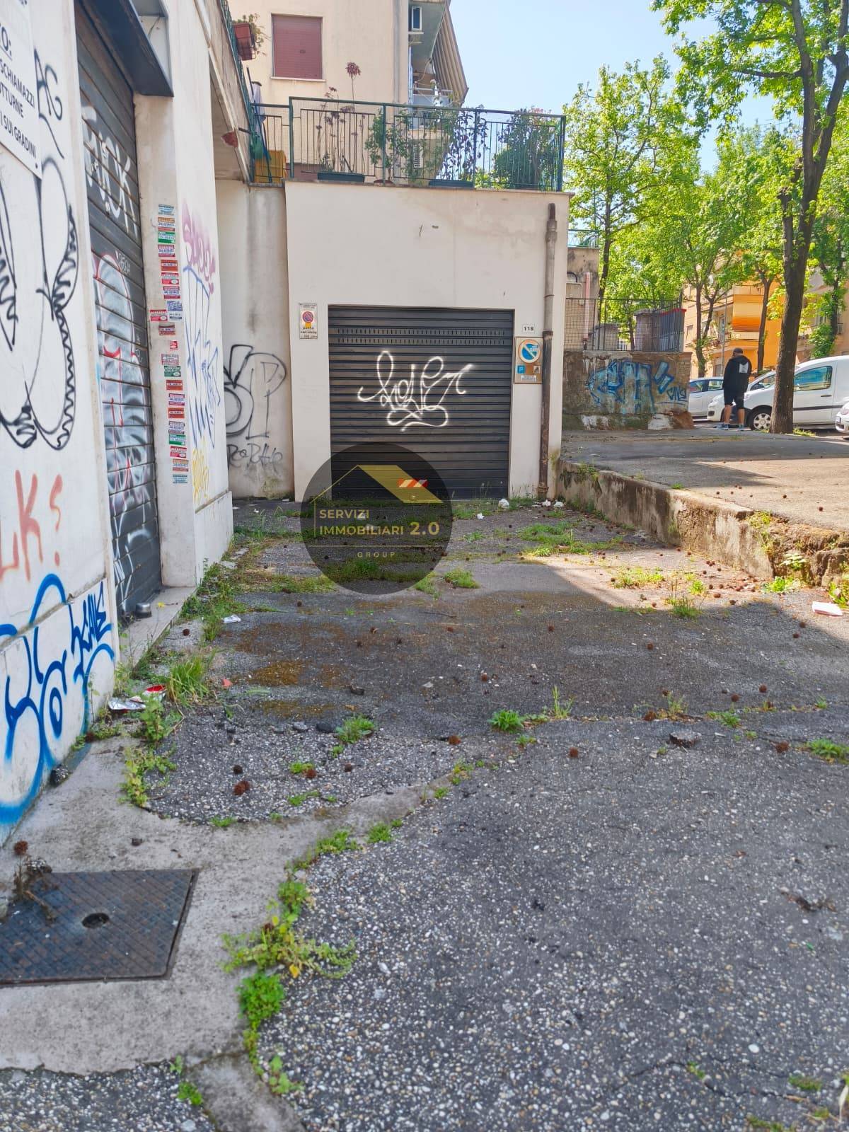 Box o garage in vendita a Roma