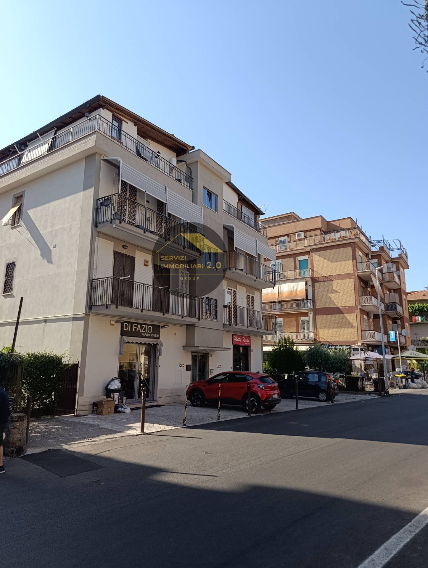 Box o garage in vendita a Roma