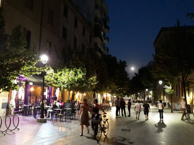 Attività commerciale in vendita a Roma