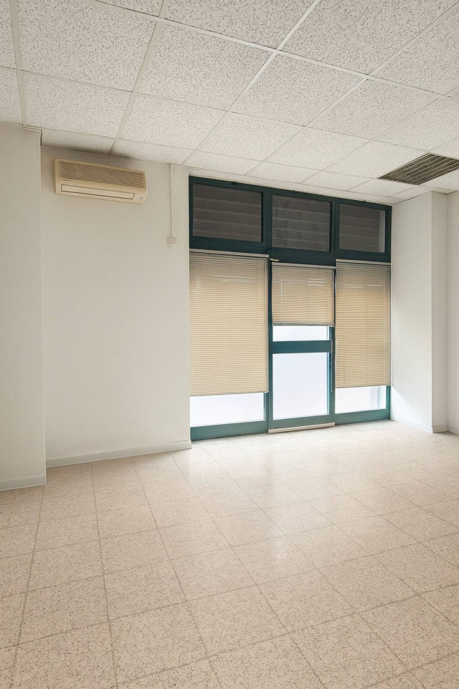 Locale commerciale in vendita a Roma