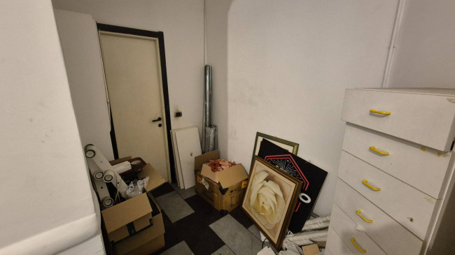 Locale commerciale in vendita a Roma