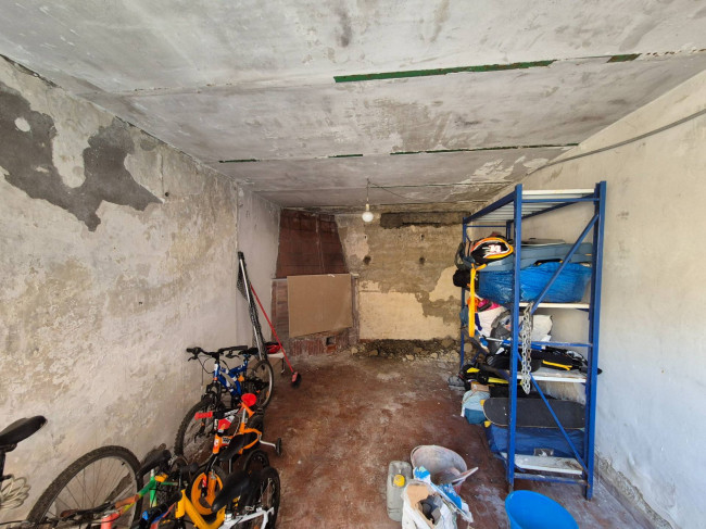 Box o garage in vendita a Roma