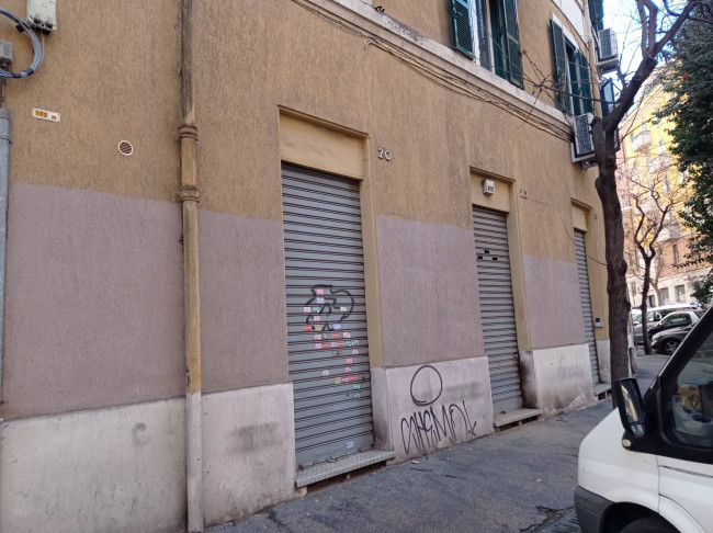 Locale commerciale in vendita a Roma