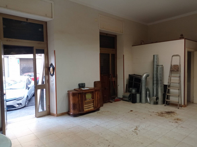 Locale commerciale in vendita a Roma