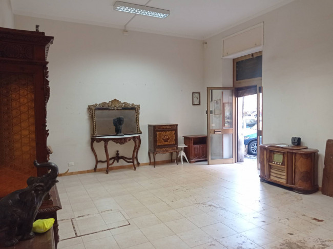Locale commerciale in vendita a Roma