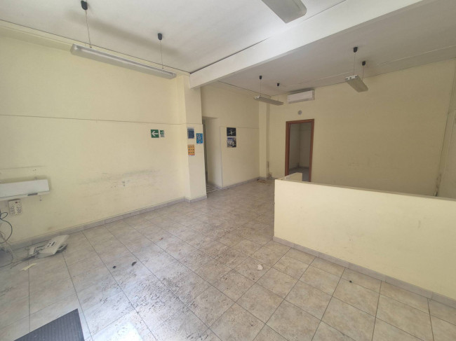Locale commerciale in vendita a Roma