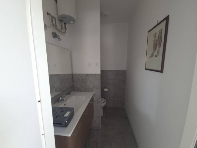 Locale commerciale in affitto a Roma