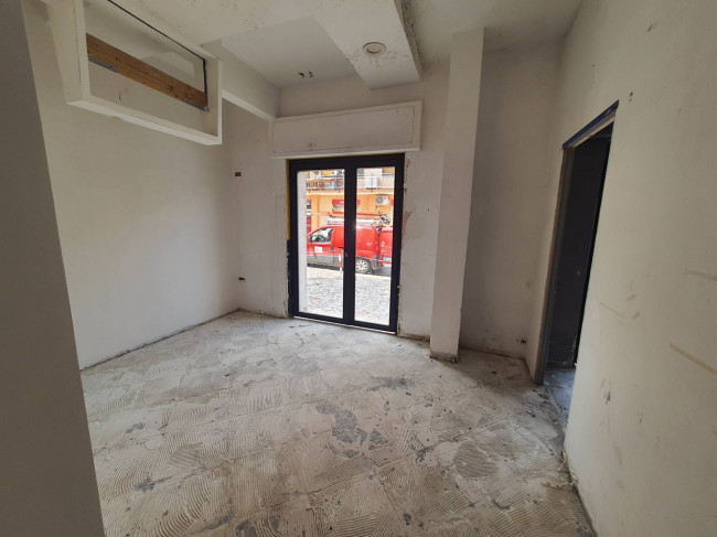 Locale commerciale in affitto a Roma
