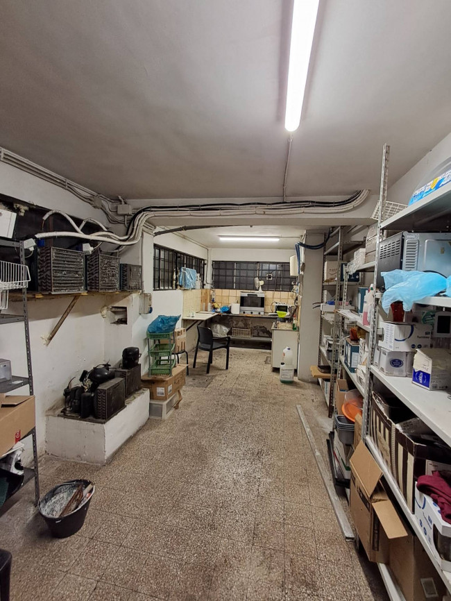 Locale commerciale in vendita a Roma