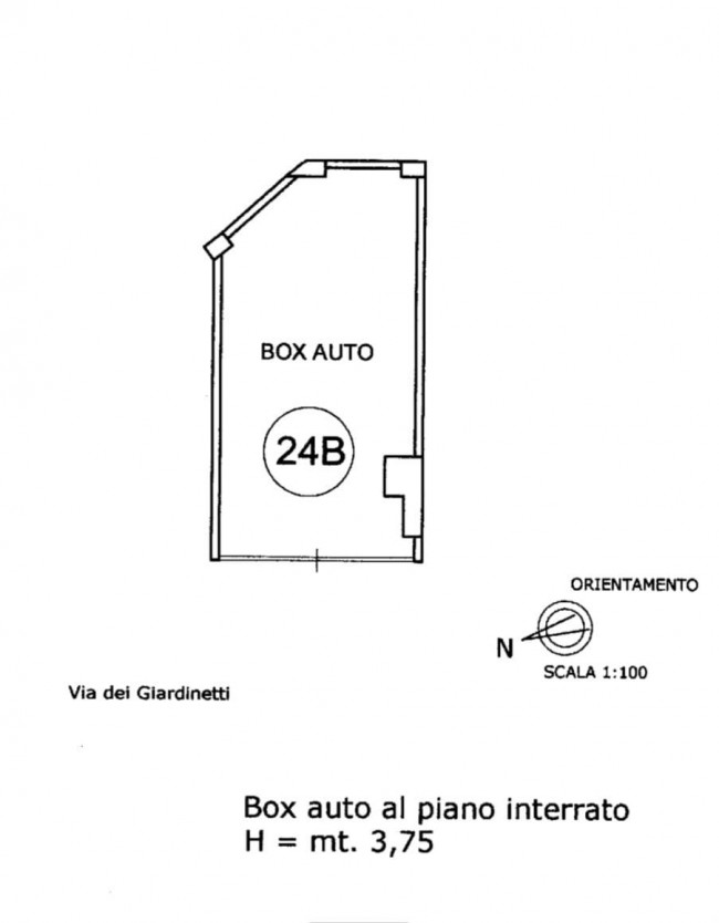 Box o garage in vendita a Roma