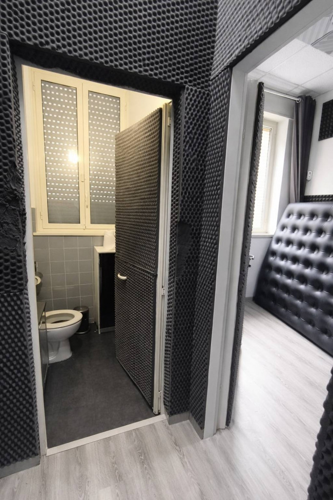 Locale commerciale in vendita a Roma