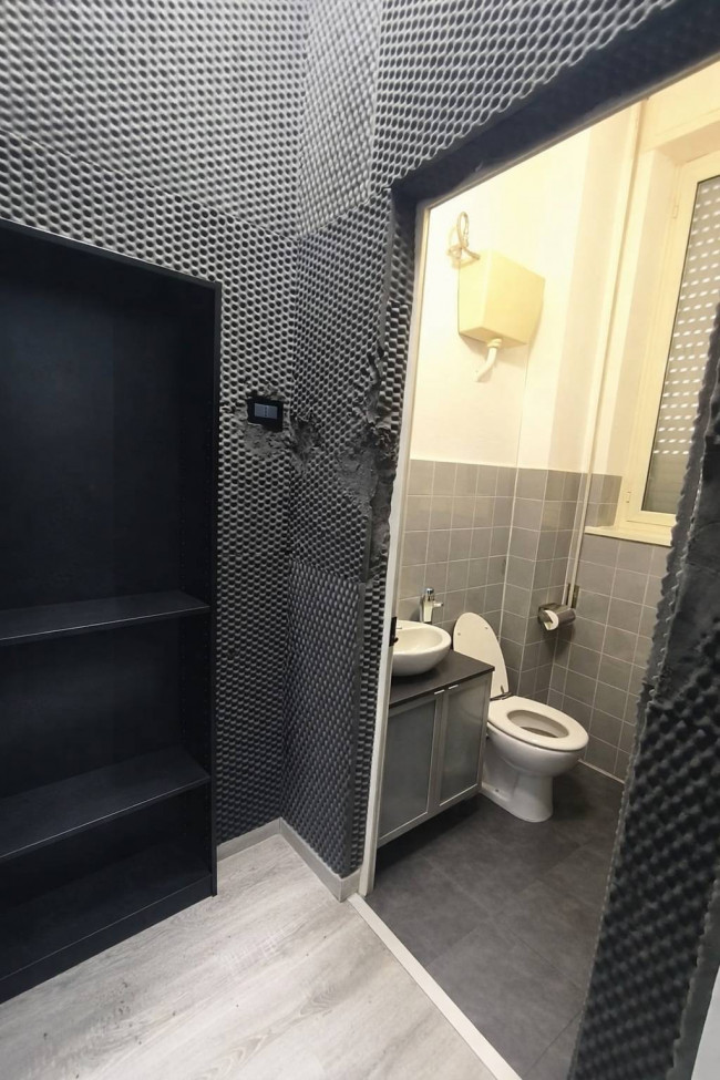 Locale commerciale in vendita a Roma