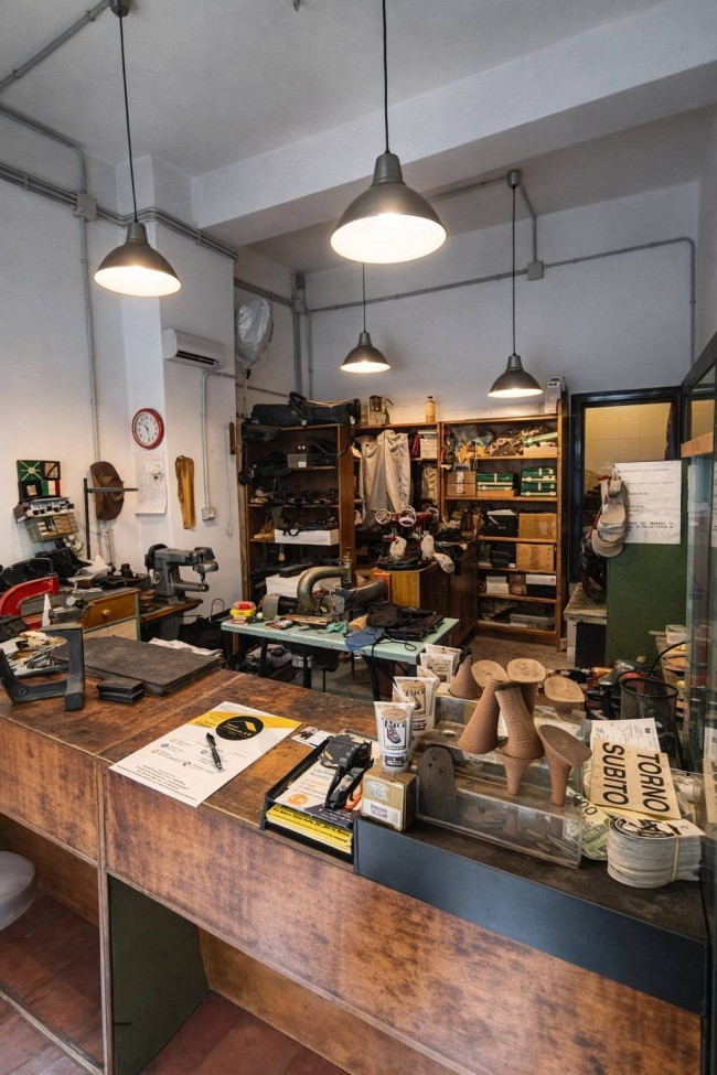 Locale commerciale in vendita a Roma