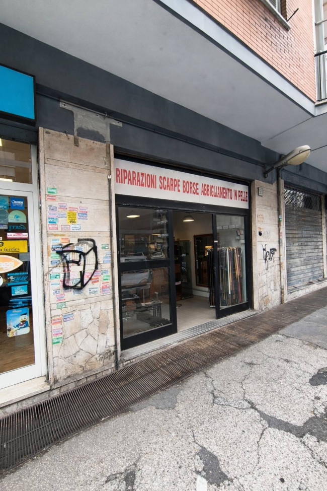 Locale commerciale in vendita a Roma