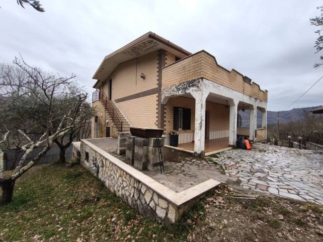 Appartamento in vendita a Agosta