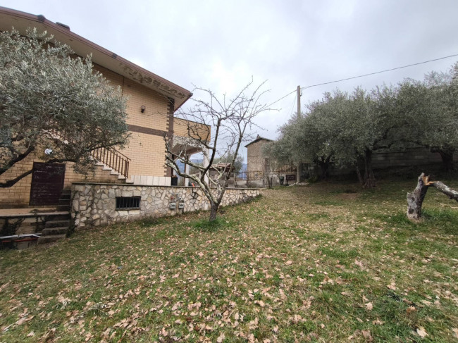 Appartamento in vendita a Agosta