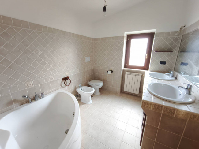 Appartamento in vendita a Agosta