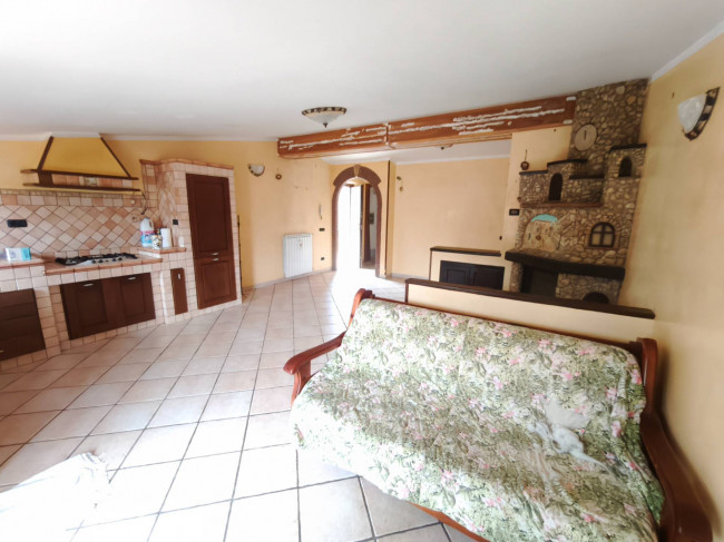 Appartamento in vendita a Agosta