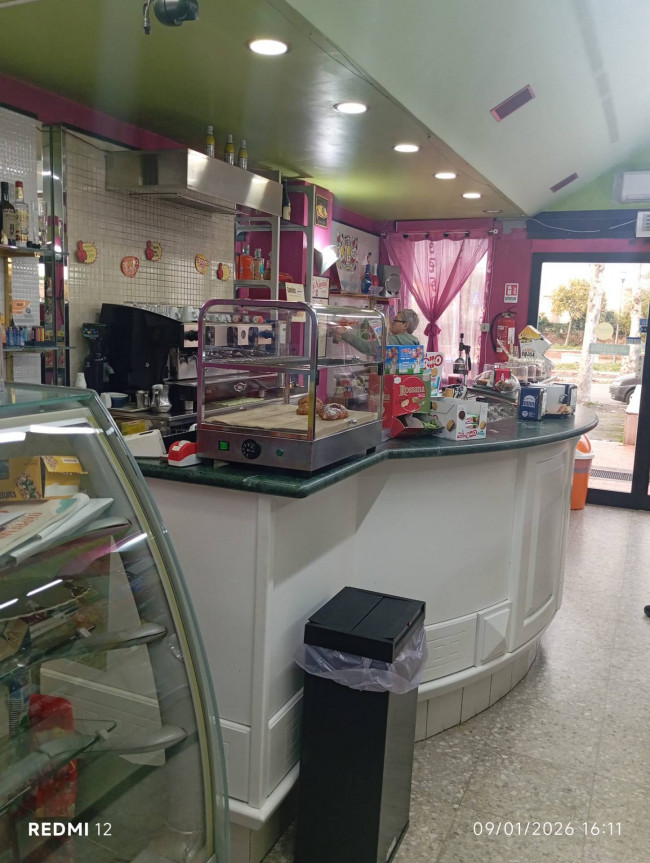 Locale commerciale in vendita a Roma
