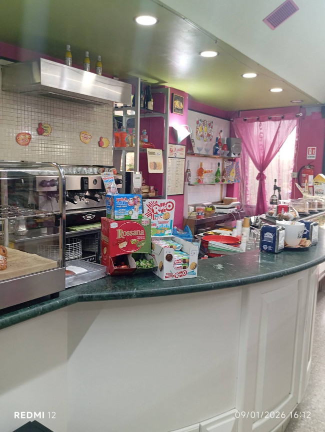 Locale commerciale in vendita a Roma