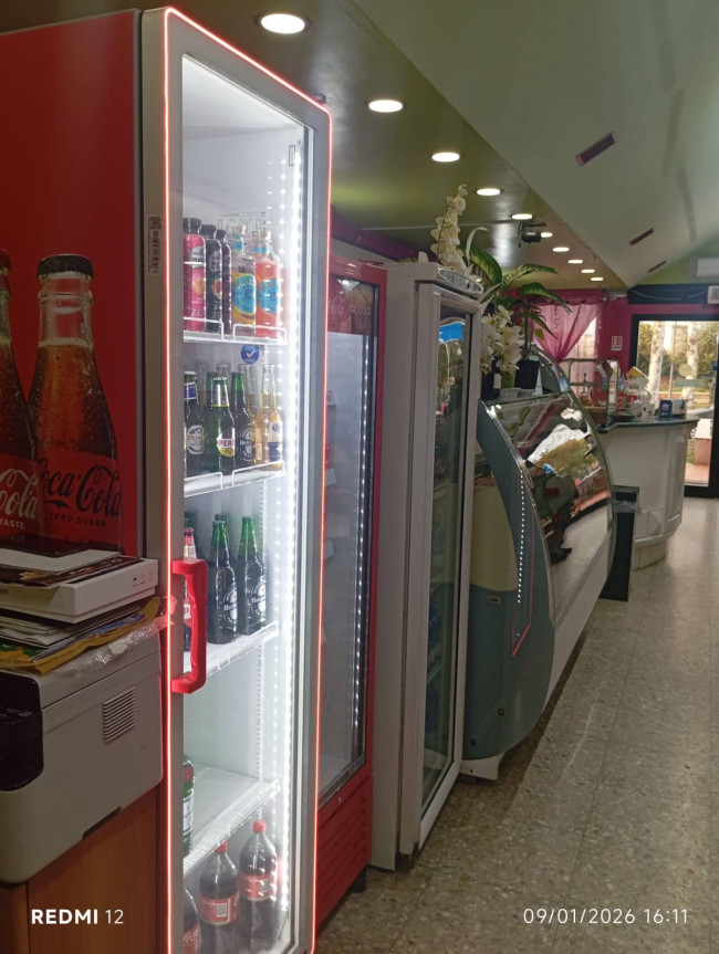 Locale commerciale in vendita a Roma