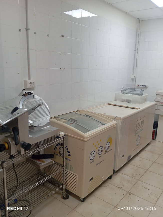 Locale commerciale in vendita a Roma