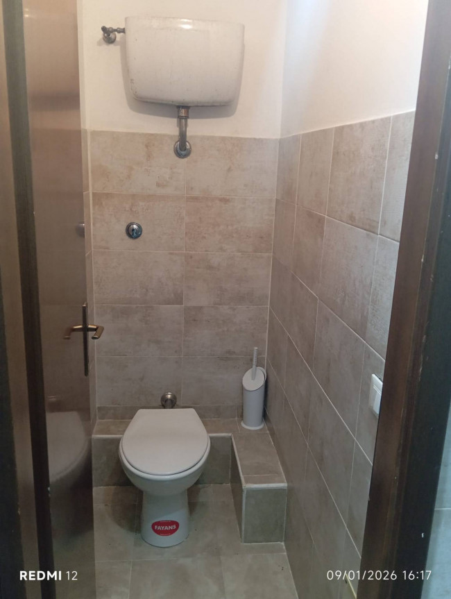 Locale commerciale in vendita a Roma