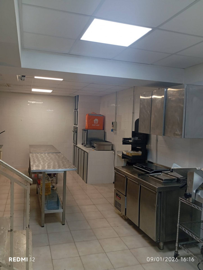 Locale commerciale in vendita a Roma