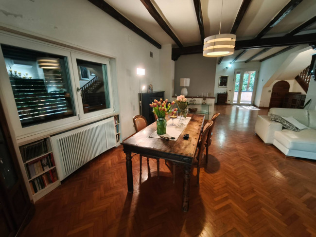 Villa in vendita a Cisterna di Latina