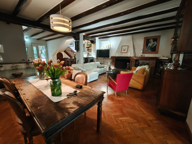 Villa in vendita a Cisterna di Latina