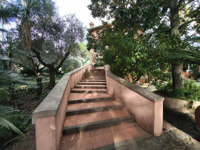 Villa in vendita a Cisterna di Latina