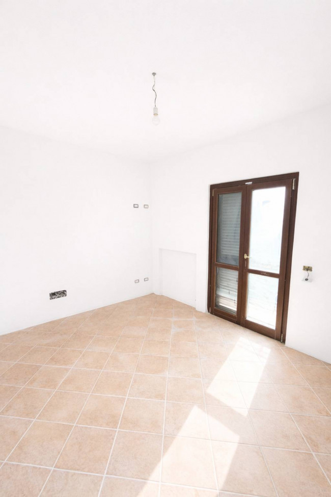 casa indipendente in vendita a Nettuno