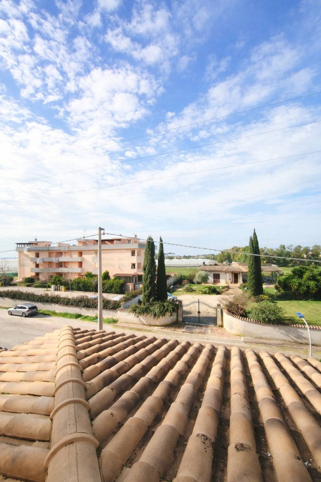 casa indipendente in vendita a Nettuno
