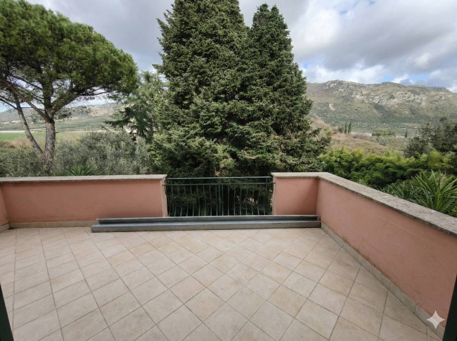 Villa in vendita a Cisterna di Latina