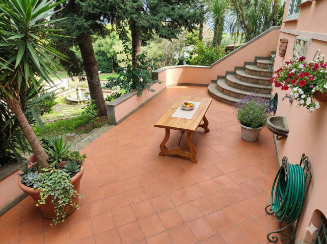 Villa in vendita a Cisterna di Latina