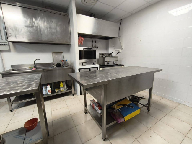 Locale commerciale in vendita a Roma