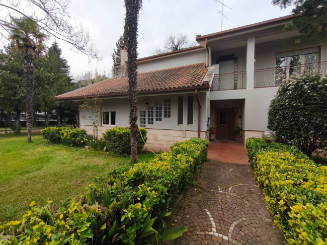 Villa in vendita a Tivoli