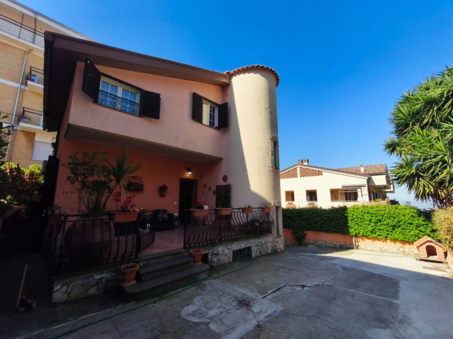 Villa in vendita a Marino
