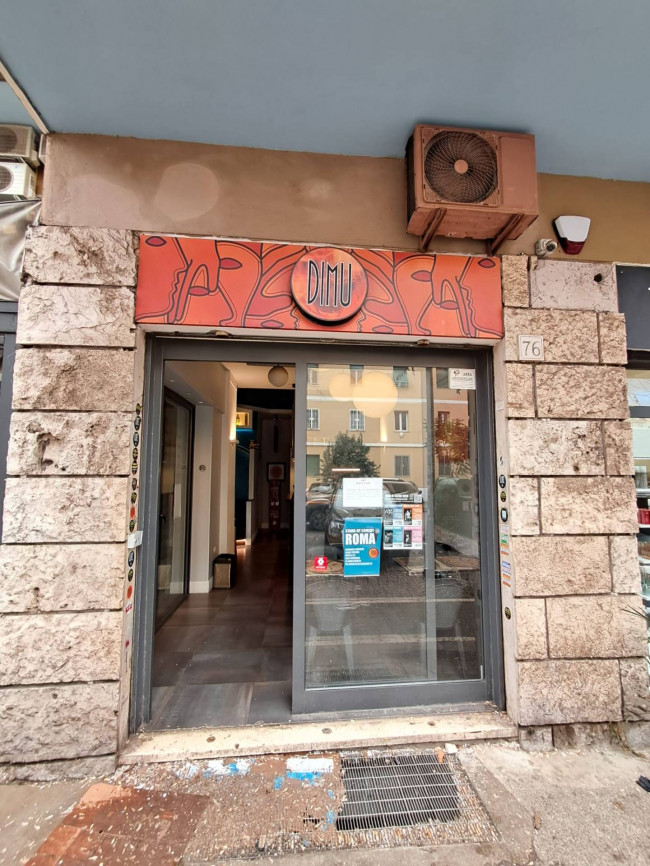 Attività commerciale in vendita a Roma
