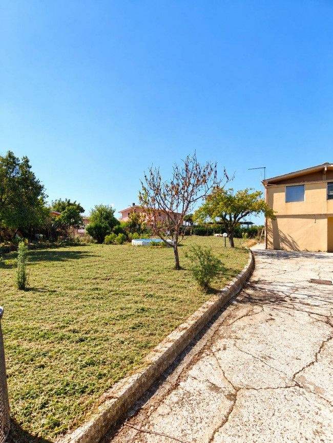 casa indipendente in vendita a Roma