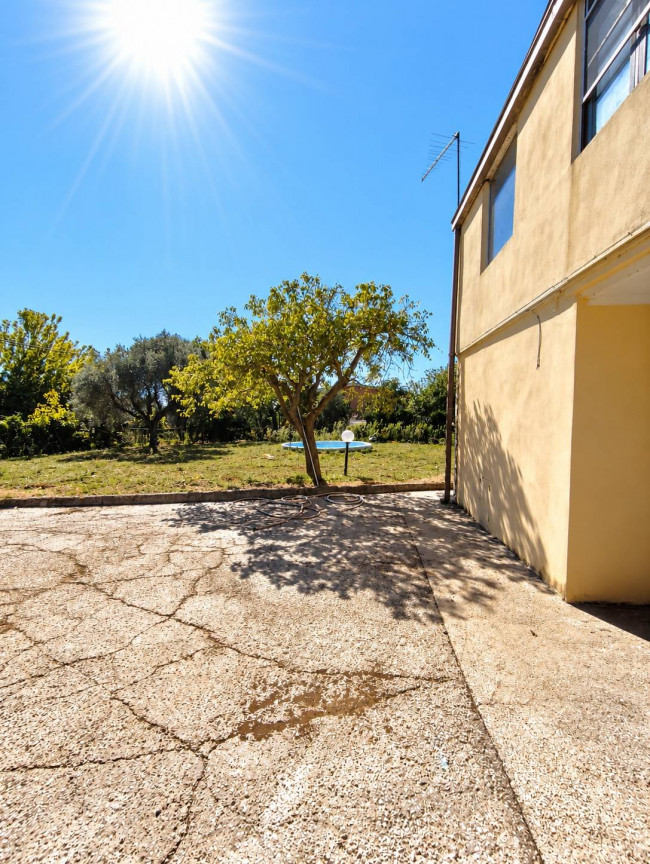 casa indipendente in vendita a Roma