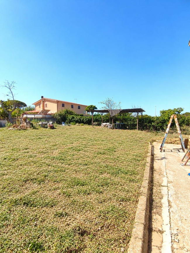 casa indipendente in vendita a Roma