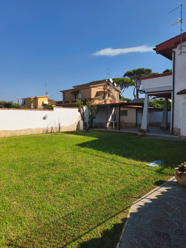 Villette a schiera in vendita a Anzio