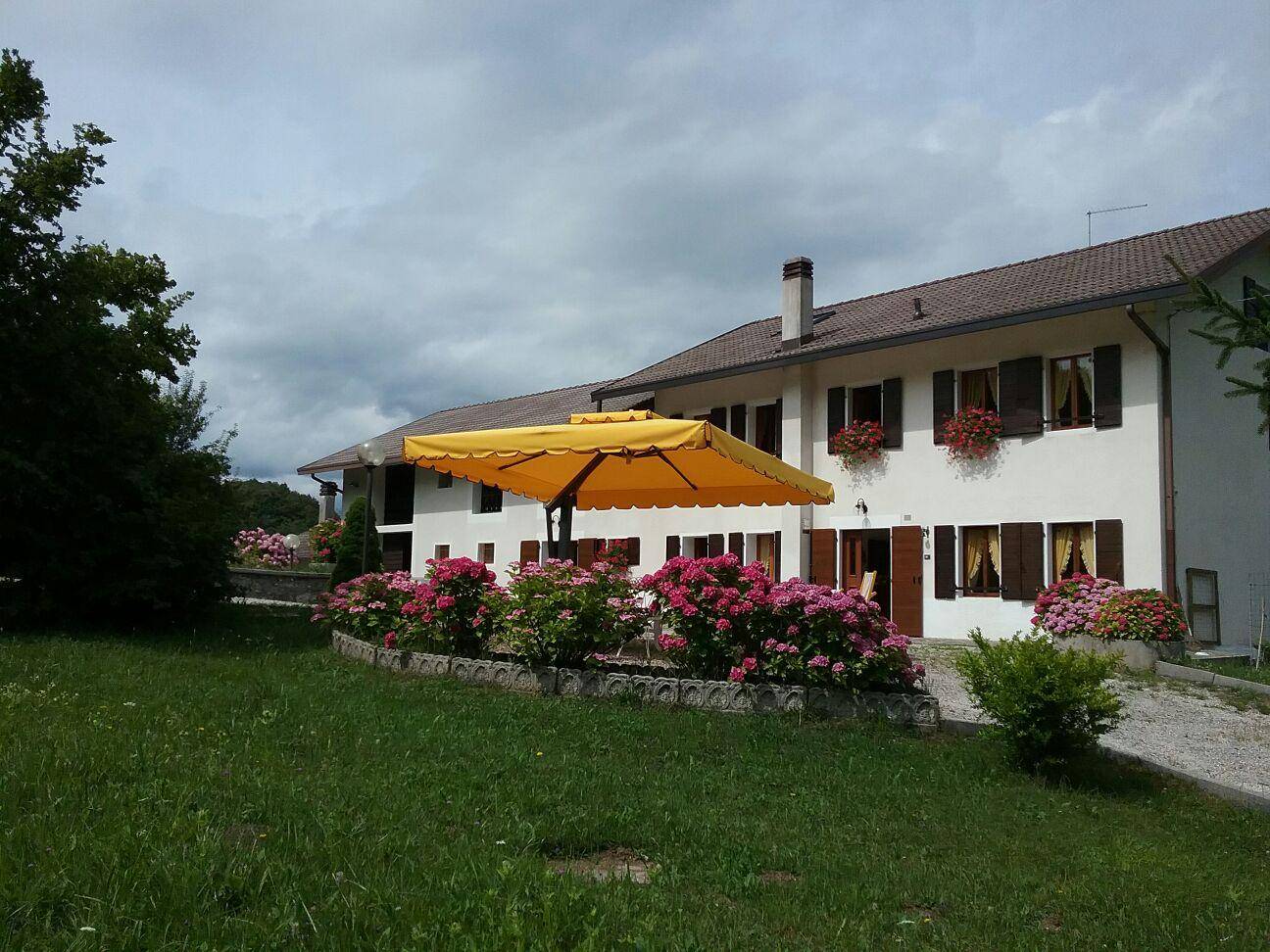 Villa in vendita a Limana