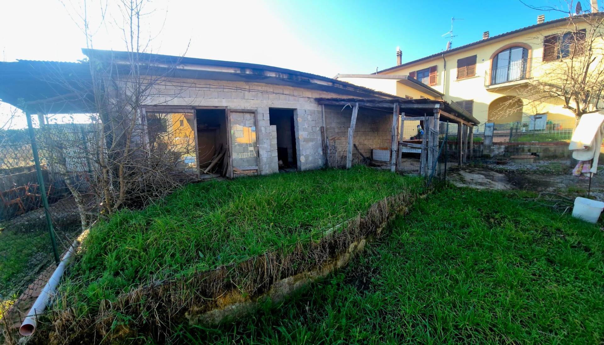 fabbricato in vendita a Foiano della Chiana