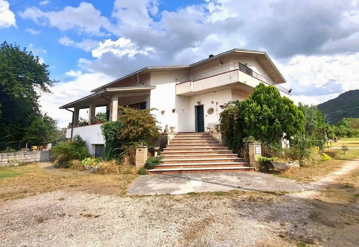 Villa in vendita a Avezzano